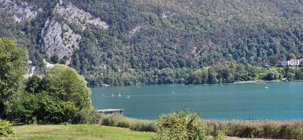Готель L'Azure Novalaise Екстер'єр фото